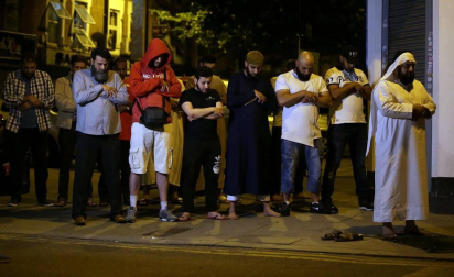 Ataque junto a una mezquita en Londres