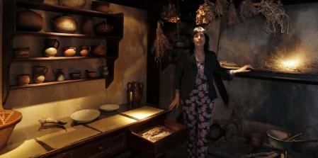 A estas alturas nadie puede negar el componente mágico y telúrico de las cuevas de Zugarramurdi, la sensación de encontrarse en un templo natural y profano, bajo esa enorme bóveda pétrea donde flota la estela de un pasado oscuro y sangriento.