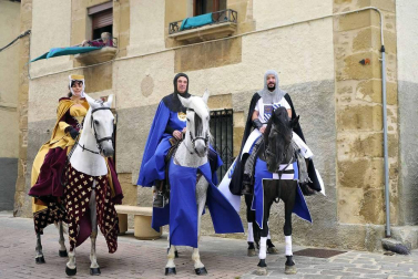 Imágenes de las fiestas medievales en Artajona 2017