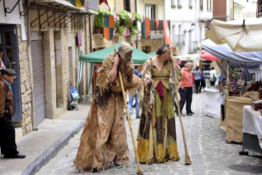 Imágenes de las fiestas medievales en Artajona 2017