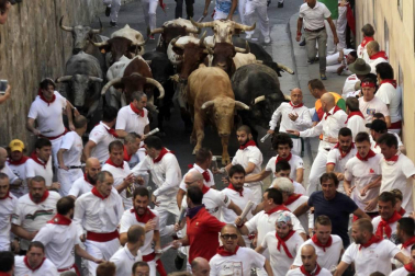 Imágenes exclusivas del primer encierro de 2017 de los fotógrafos de Diario de Navarra.