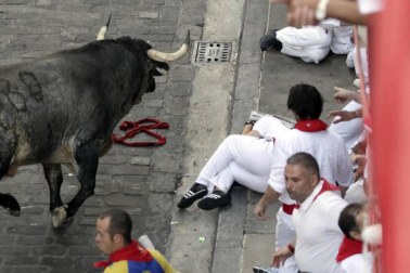 Imágenes exclusivas del primer encierro de 2017 de los fotógrafos de Diario de Navarra.