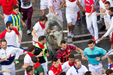 Imágenes exclusivas del primer encierro de 2017 de los fotógrafos de Diario de Navarra.