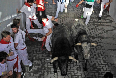 Imágenes exclusivas del primer encierro de 2017 de los fotógrafos de Diario de Navarra.