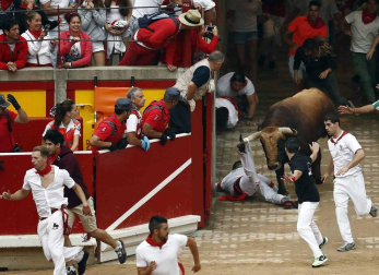 Imágenes del tercer encierro Sanfermines 2017.