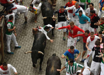 Imágenes del cuarto encierro de San Fermín de Pamplona
