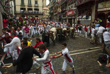 Imágenes del cuarto encierro de San Fermín de Pamplona