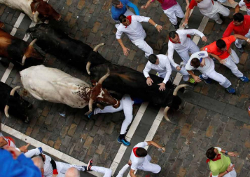 Imágenes del cuarto encierro de San Fermín de Pamplona