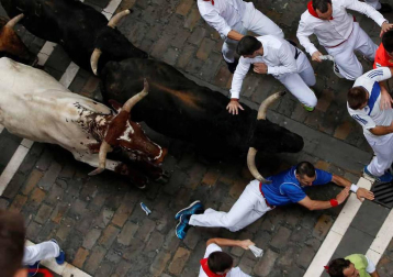 Imágenes del cuarto encierro de San Fermín de Pamplona
