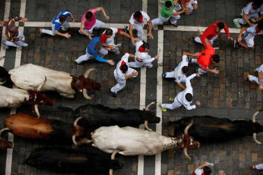 Imágenes del cuarto encierro de San Fermín de Pamplona
