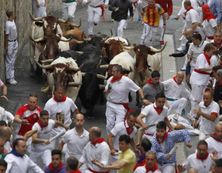 Imágenes del cuarto encierro de San Fermín de Pamplona