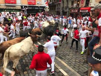 Imágenes del cuarto encierro de San Fermín de Pamplona