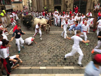 Imágenes del cuarto encierro de San Fermín de Pamplona