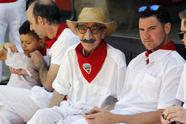 Los Sanfermines son alegría, diversión, camaradería y hospitalidad: comparte con nosotros tus mejores momentos de las fiestas.