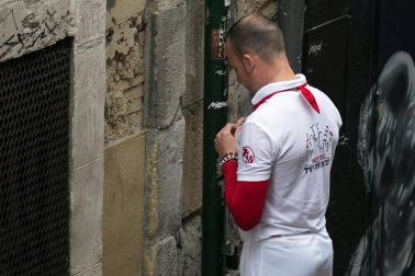 Los Sanfermines son alegría, diversión, camaradería y hospitalidad: comparte con nosotros tus mejores momentos de las fiestas.