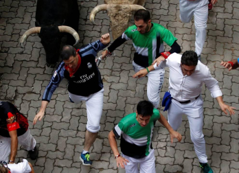 Imágenes del quinto encierro de San Fermín