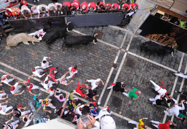 Imágenes del quinto encierro de San Fermín