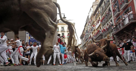 Imágenes del quinto encierro de San Fermín