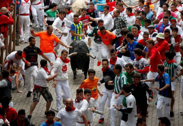Imágenes del quinto encierro de San Fermín