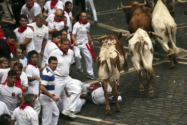 Imágenes del quinto encierro de San Fermín