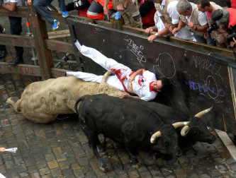 Imágenes del quinto encierro de San Fermín