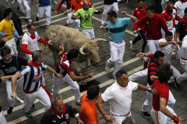 Imágenes del quinto encierro de San Fermín