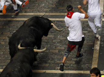 Imágenes del quinto encierro de San Fermín