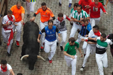 Imágenes del quinto encierro de San Fermín