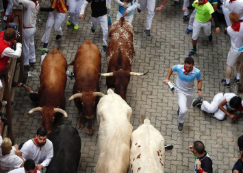 Imágenes del quinto encierro de San Fermín