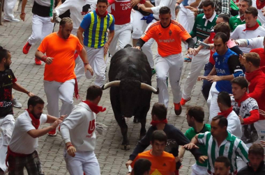 Imágenes del quinto encierro de San Fermín