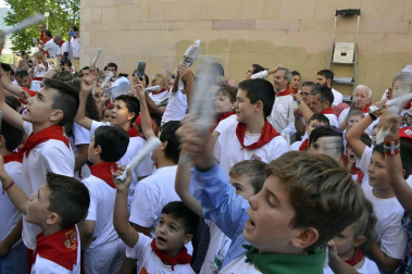 Imágenes del encierro txiki del día 13 de San Fermín