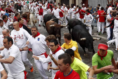 Imágenes del octavo encierro, protagonizado por los Miura