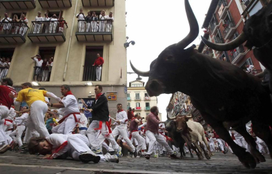 Imágenes del octavo encierro, protagonizado por los Miura