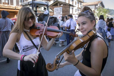 Imágenes de la 54 edición del Baztandarren Biltzarra