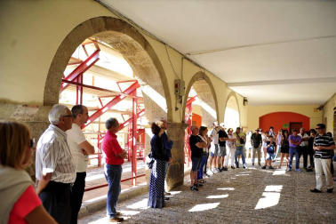 Fiesta de la trashumancia en el Día de la Vaca Brava en Larraga