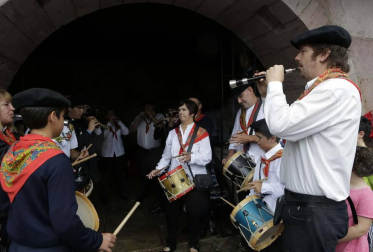 Lanzamiento del cohete pasado por agua en las fiestas patronales de Elizondo
