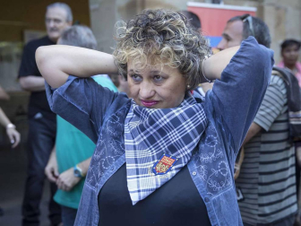 Imágenes del comienzo de las fiestas, cuyo cohete tiró la comparsa de gigantes.