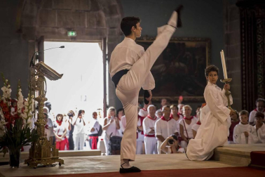 La ciudad francesa homenajeó a la capital navarra en la última jornada de sus fiestas grandes.