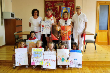 El cohete da inicio a las fiestas de San Martín de Unx 2017