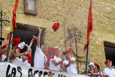 El cohete da inicio a las fiestas de San Martín de Unx 2017