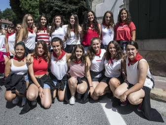 Fotogalería del cohete de inicio de las fiestas patronales de Bera