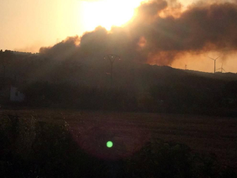 Las llamas afectaron al paraje de 'El Chorrón' y los Bomberos las controlaron antes de que llegaran a las viviendas.