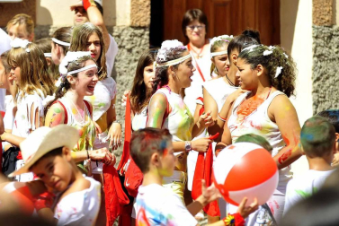 Imágenes del primer día de fiestas de la localidad.