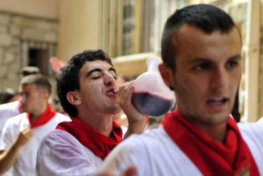 Imágenes del primer día de fiestas de la localidad.