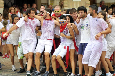 Imágenes del primer día de fiestas de la localidad.