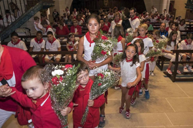Imágenes de la jornada infantil, que incluyó una ofrenda floral.