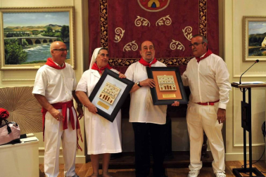 Galería del cohete de fiestas de Falces
