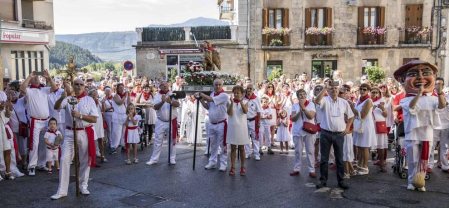 Día grande de las fiestas de Aoiz en honor a San Miguel