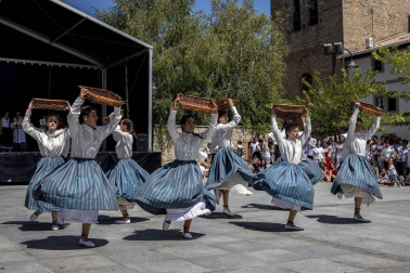 Día grande de las fiestas de Aoiz en honor a San Miguel