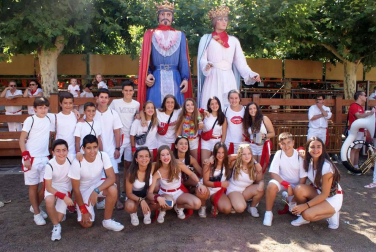 Imágenes del comienzo de las fiestas en honor a San Roque.
